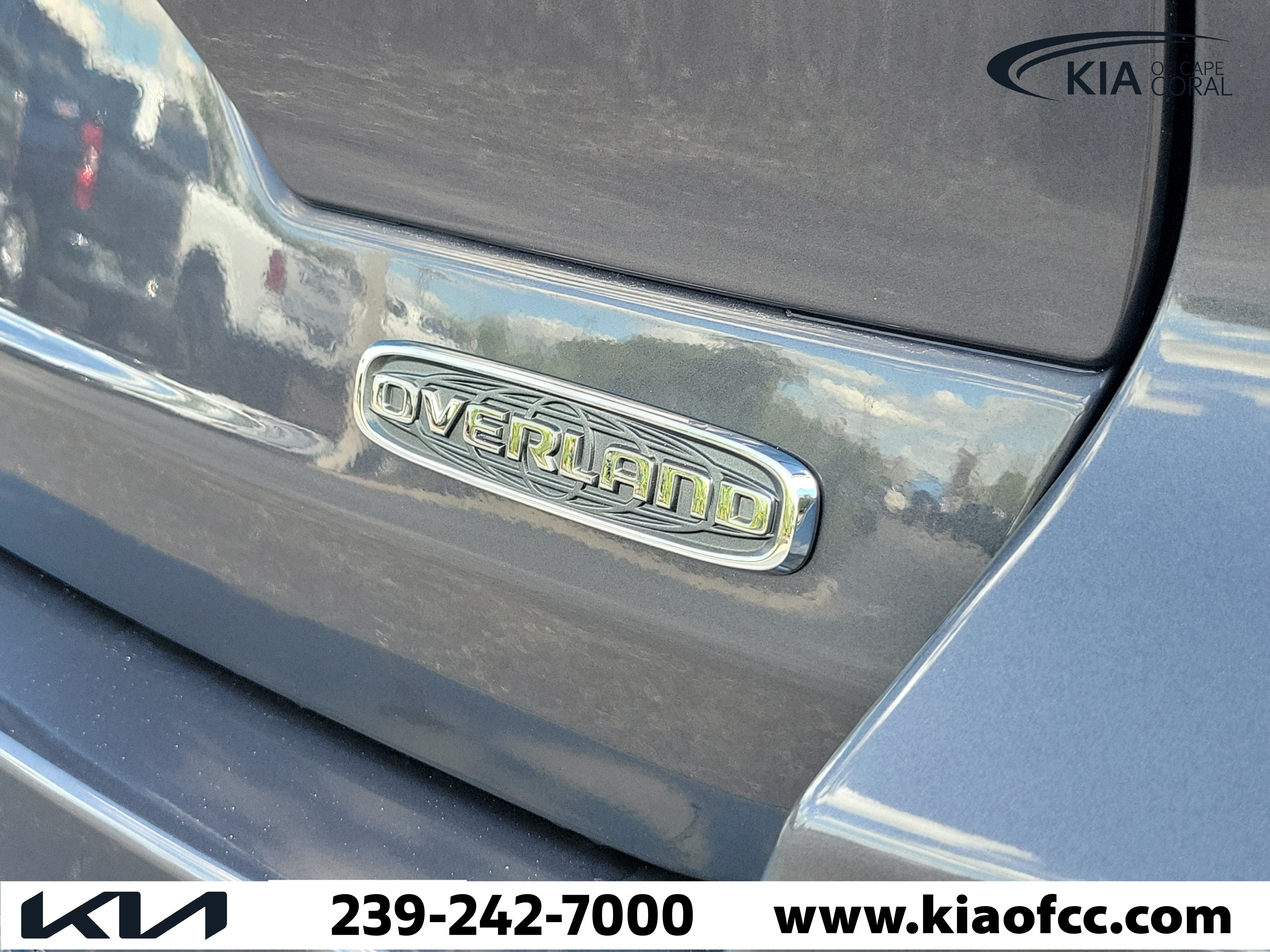 Used 2023 Jeep Grand Cherokee Overland w/ Adv Protech Group III RWD image 9