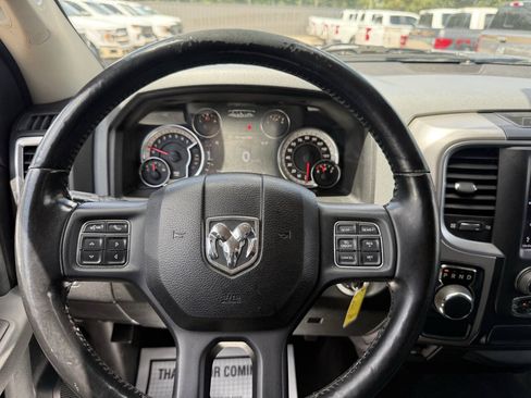 Used 2019 RAM 1500 Big Horn RWD image 23