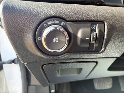 Used 2019 Buick Cascada Premium FWD image 15