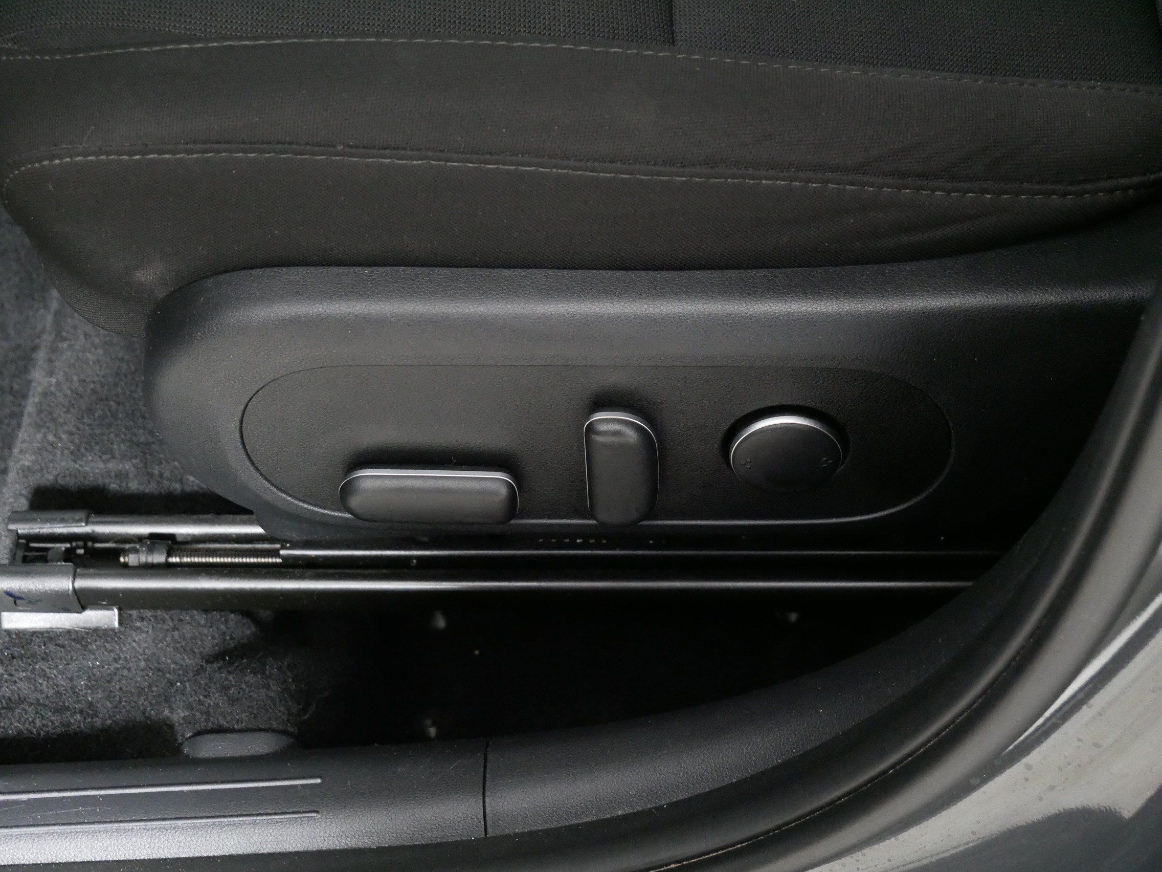 Used 2025 Hyundai Kona SEL AWD/4WD image 20