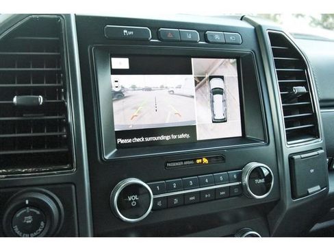 Used 2021 Ford Expedition Platinum RWD image 23