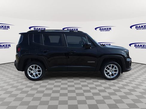 Used 2020 Jeep Renegade Latitude w/ Cold Weather Group image 4