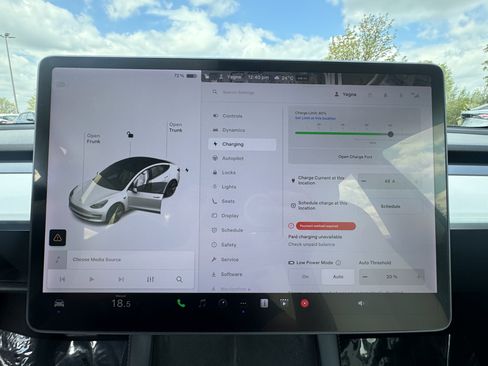 Used 2021 Tesla Model 3 Long Range AWD/4WD image 17