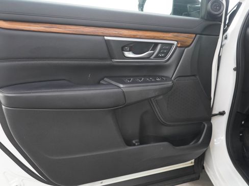 Used 2017 Honda CR-V Touring image 19