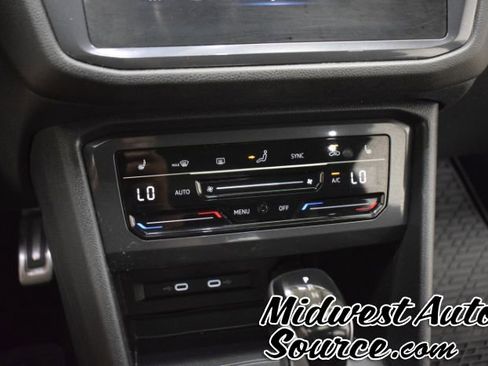 Used 2023 Volkswagen Tiguan SE R-Line AWD/4WD image 21
