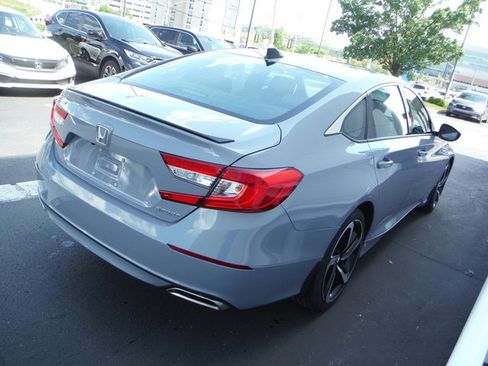 Used 2022 Honda Accord Sport image 6