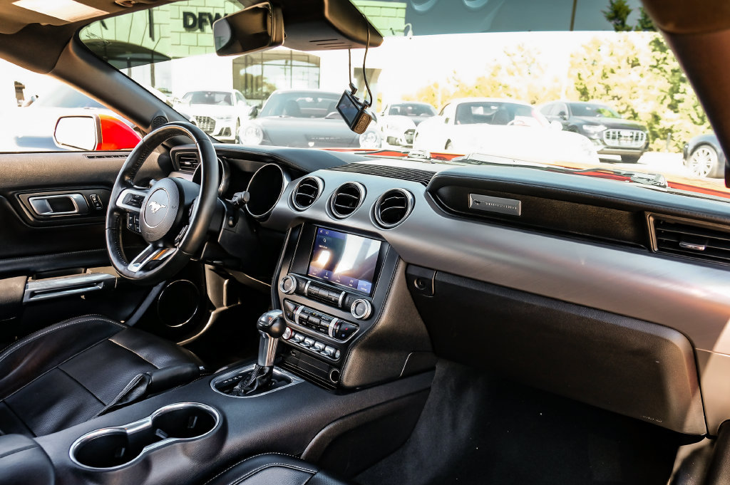 Used 2022 Ford Mustang Premium RWD image 10