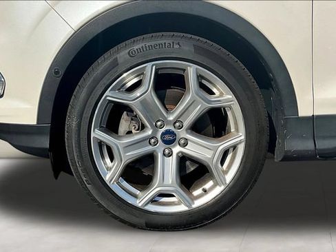 Used 2019 Ford Escape Titanium AWD/4WD image 34