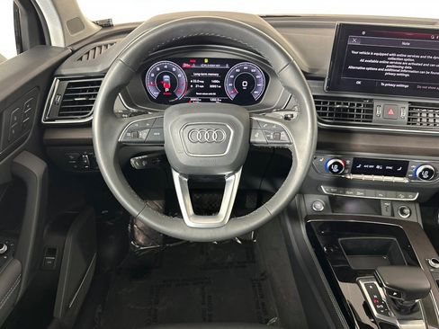 Used 2023 Audi Q5 2.0T Premium Plus w/ Premium Plus Package AWD/4WD image 13