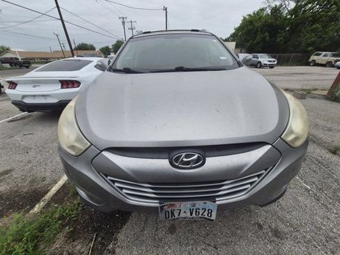 Used 2012 Hyundai Tucson GLS FWD image 2
