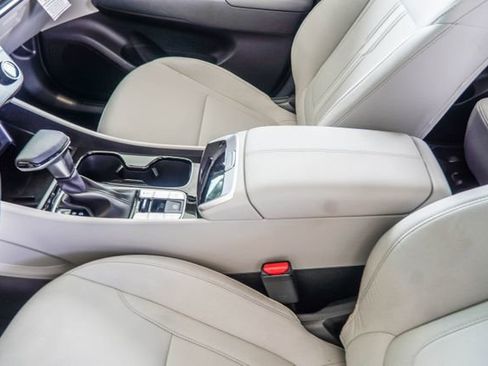 Certified 2025 Hyundai Tucson SEL FWD image 18