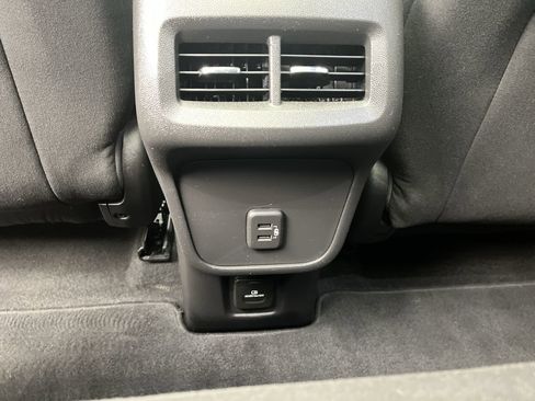 Used 2019 Chevrolet Equinox LT w/ Sun & Navigation Package image 13