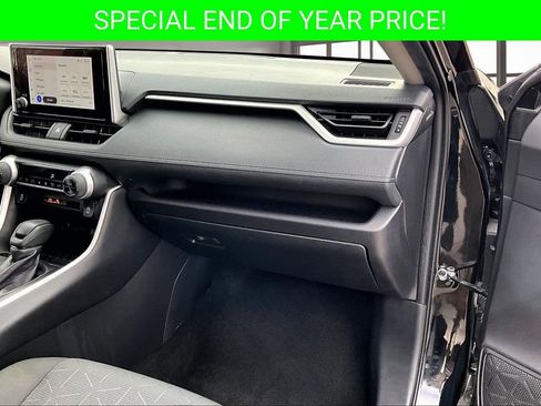 Used 2024 Toyota RAV4 XLE image 26