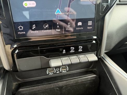 Used 2025 RAM 1500 Big Horn image 24