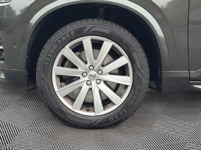 Used 2018 Volvo XC90 T5 Momentum w/ Convenience Package AWD/4WD image 19