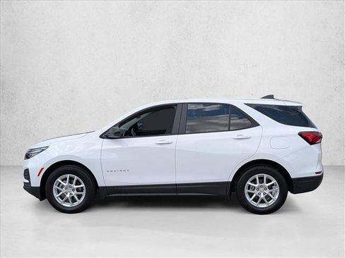 Used 2024 Chevrolet Equinox LS image 9
