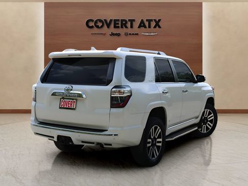 Used 2022 Toyota 4Runner Limited AWD/4WD image 5