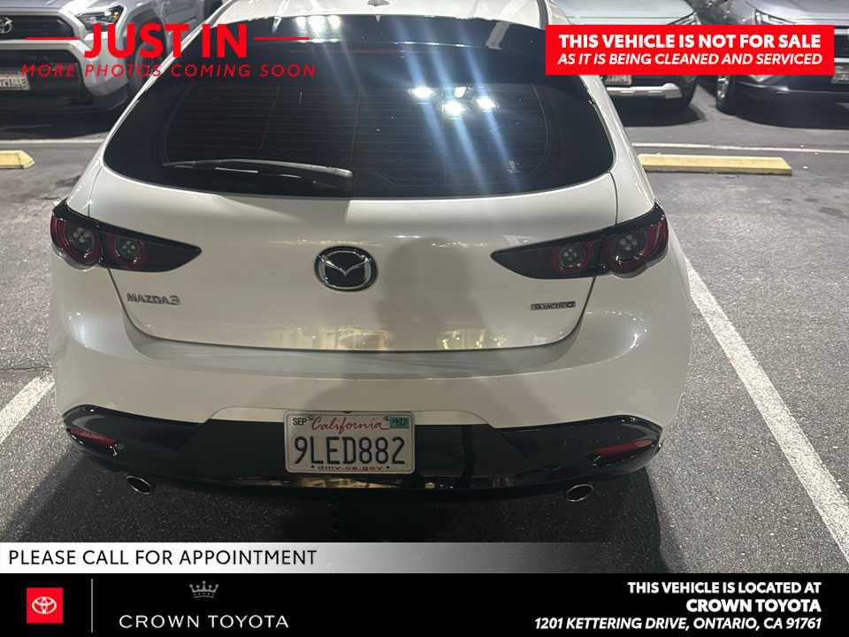 Used 2019 MAZDA MAZDA3 Hatchback w/ Preferred Package FWD image 5