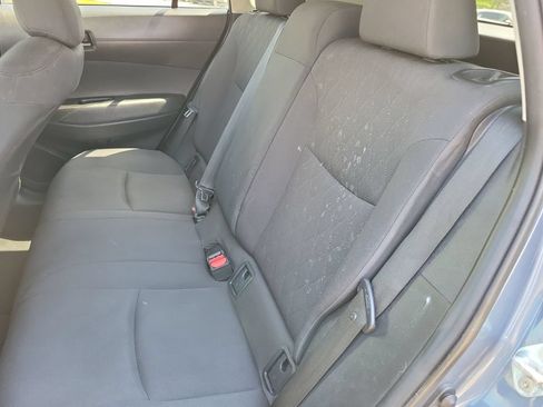 Used 2024 Toyota Corolla Cross LE w/ Moonroof Package FWD image 17