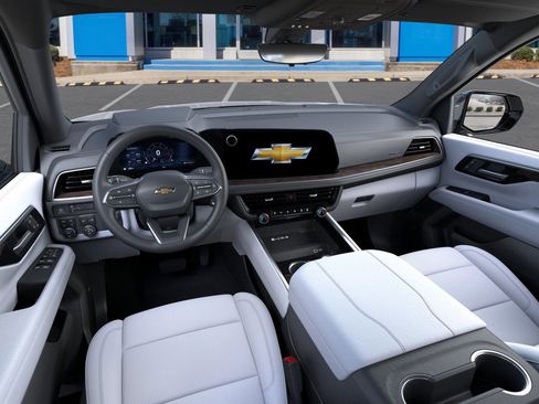 New 2025 Chevrolet Suburban Premier image 50