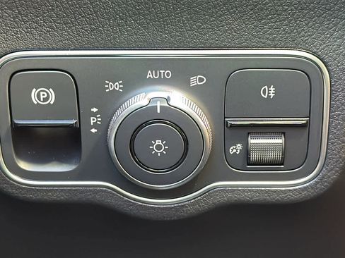 New 2026 Mercedes-Benz GLA 35 AMG 4MATIC image 18