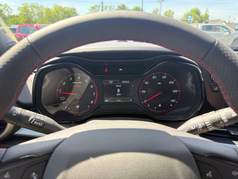New 2026 Chevrolet Trax RS FWD image 32