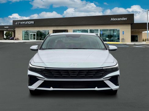 New 2026 Hyundai Elantra SE FWD image 12