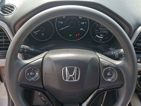 Used 2019 Honda HR-V LX image 18