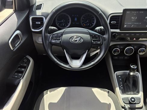 Used 2022 Hyundai Venue SEL w/ Cargo Package FWD image 12