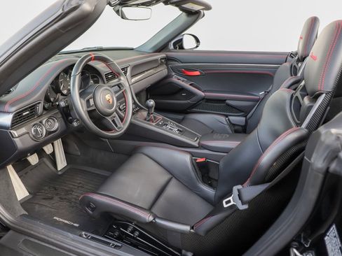 Used 2019 Porsche 911 Speedster image 10