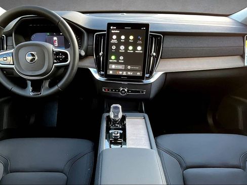 New 2026 Volvo XC90 B6 Plus w/ Protection Package image 5