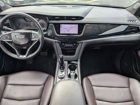Certified 2024 Cadillac XT6 Premium Luxury AWD/4WD image 13