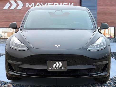 Used 2022 Tesla Model 3 Long Range image 2