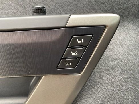 New 2026 Toyota Tundra Platinum AWD/4WD image 18
