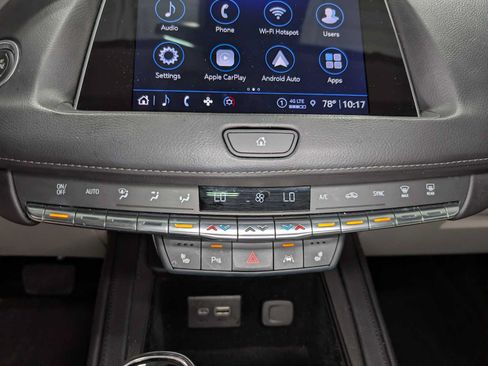 Used 2023 Cadillac XT4 Luxury w/ Cold Weather Package AWD/4WD image 32