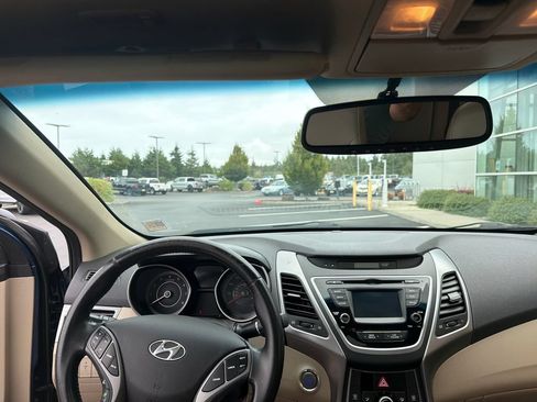 Used 2014 Hyundai Elantra Sport FWD image 12