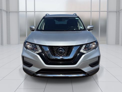 Used 2020 Nissan Rogue SV FWD image 9
