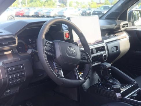 Used 2025 Toyota Tacoma TRD Sport w/ TRD Sport Premium Package AWD/4WD image 20