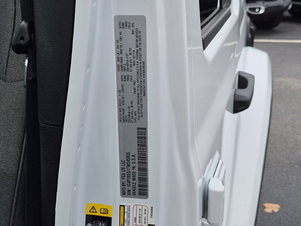 Certified 2026 Jeep Wrangler Unlimited Sahara AWD/4WD image 31