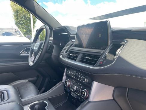 Used 2024 GMC Yukon SLT RWD image 31