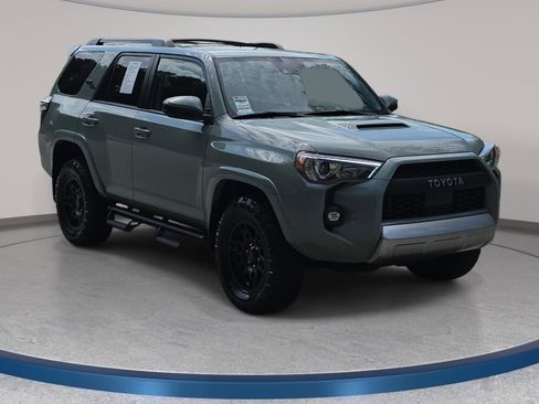 Used 2022 Toyota 4Runner TRD Off-Road image 3