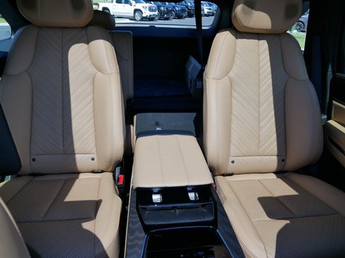 Certified 2026 Cadillac Escalade IQ Sport 2 AWD/4WD image 13