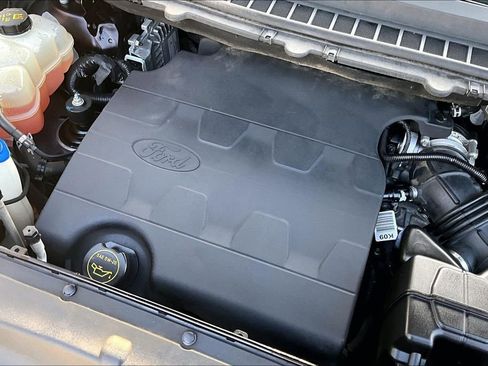 Used 2017 Ford Edge Titanium w/ Equipment Group 302A image 34