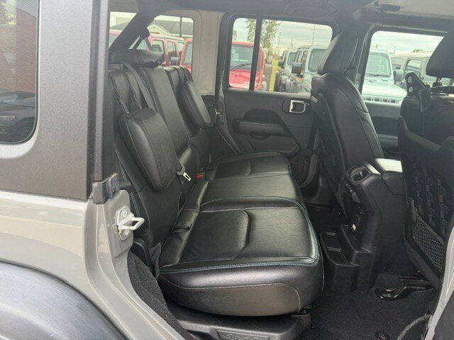 Used 2021 Jeep Wrangler Unlimited Rubicon 4xe w/ Safety Group AWD/4WD image 5