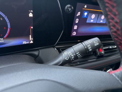 New 2025 Chevrolet TrailBlazer RS w/ Convenience Package image 34