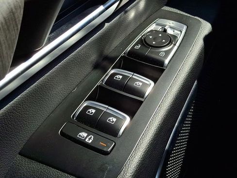 Used 2024 Kia Telluride SX Prestige w/ Towing Package AWD/4WD image 24