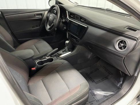 Used 2018 Toyota Corolla LE image 18