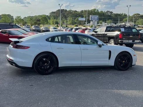 Used 2018 Porsche Panamera image 7