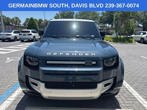 Used 2025 Land Rover Defender 110 S AWD/4WD image 2