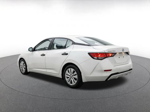 Used 2025 Nissan Sentra S FWD image 7